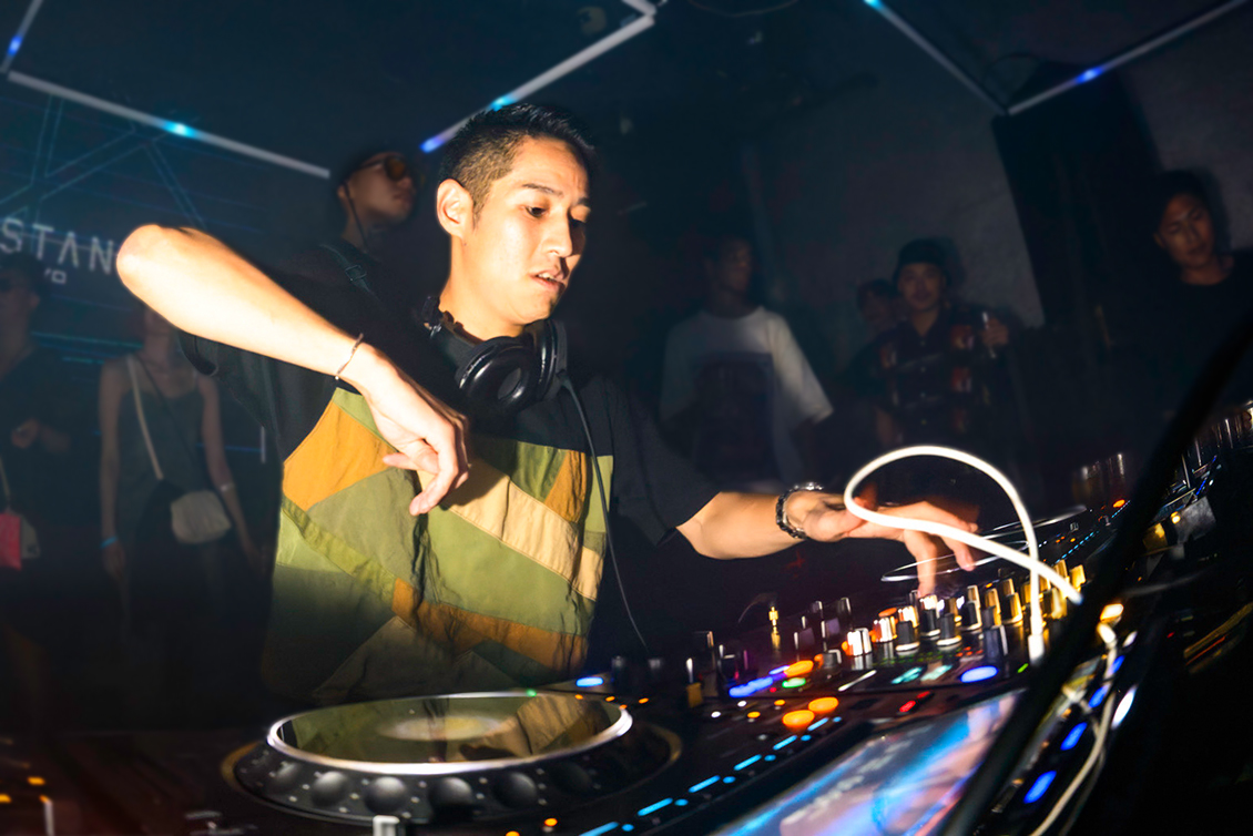 DJ performance by DJ-RYOHEI